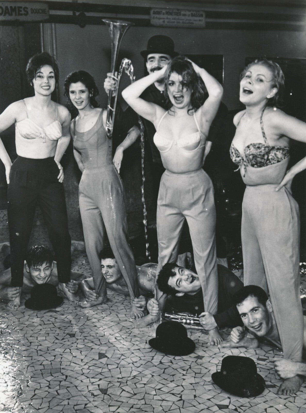 Publicité parodie pour les pantalons en Tergal photo photographie époque v. 1960