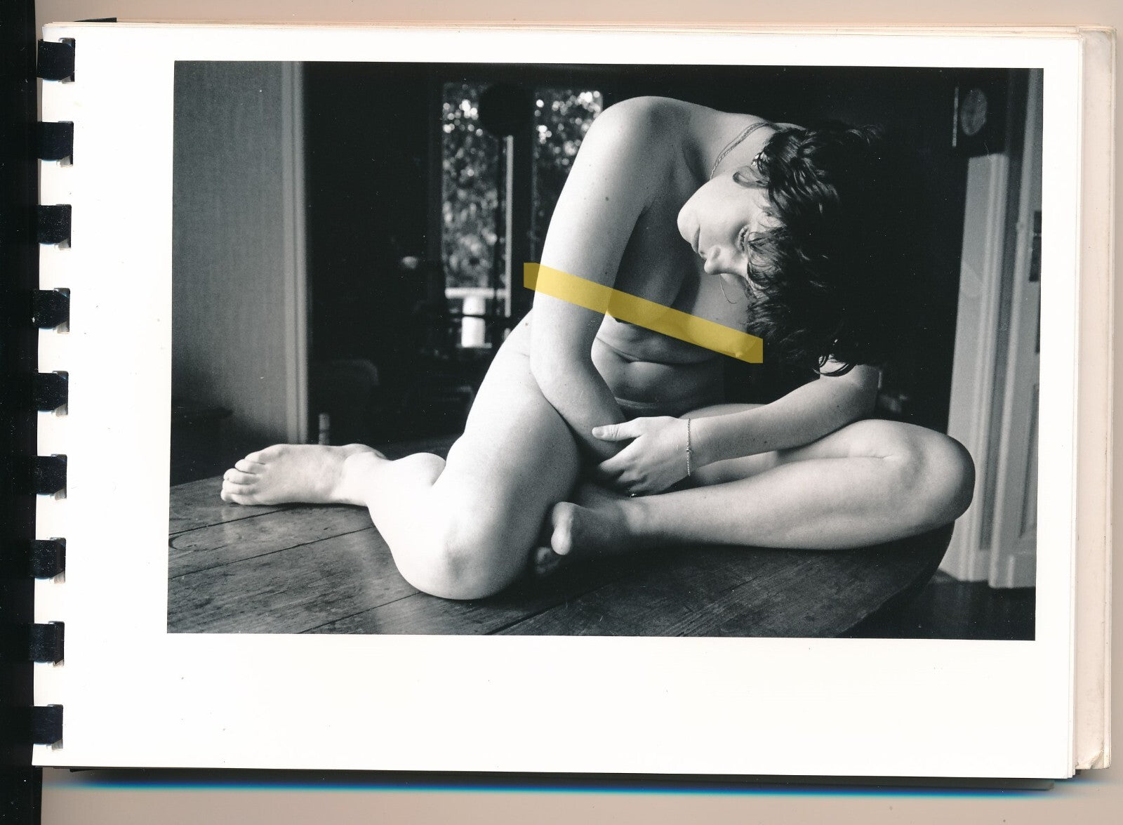 Carnet relié spirale 25 photographie photo amateur nu même modèle vers 1980.