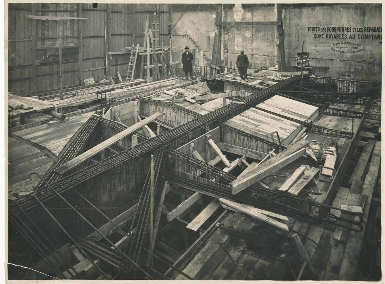 Chantier coffrage béton vers 1920 photo photographie