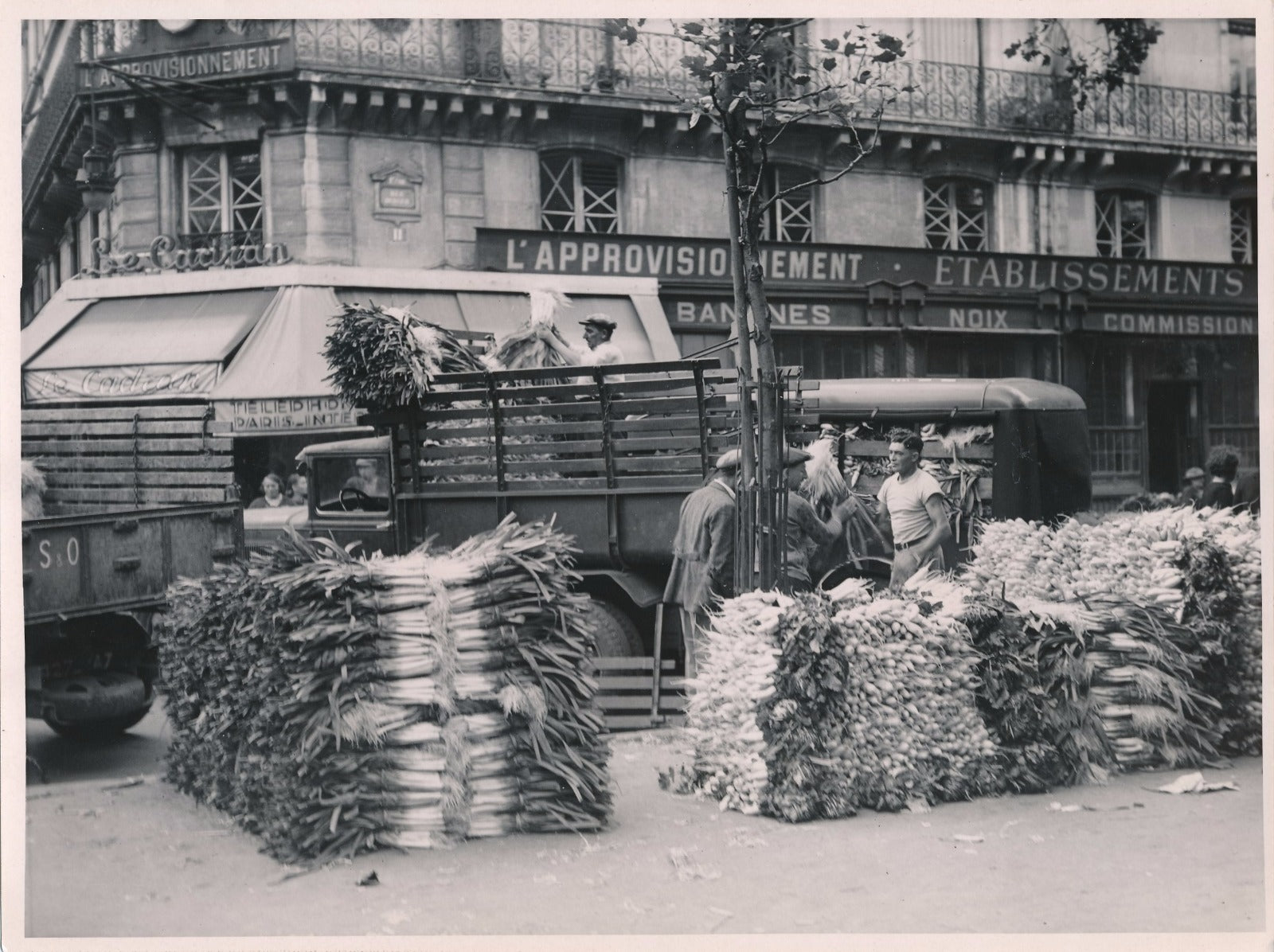Paris 1939 argentique d'époque primeurs livraison photo