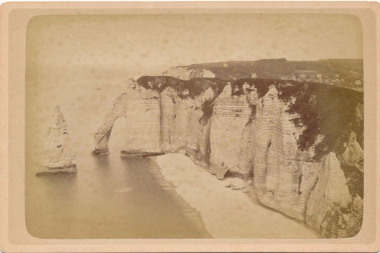 photographie etretat aiguille falaise albumine vers 1880