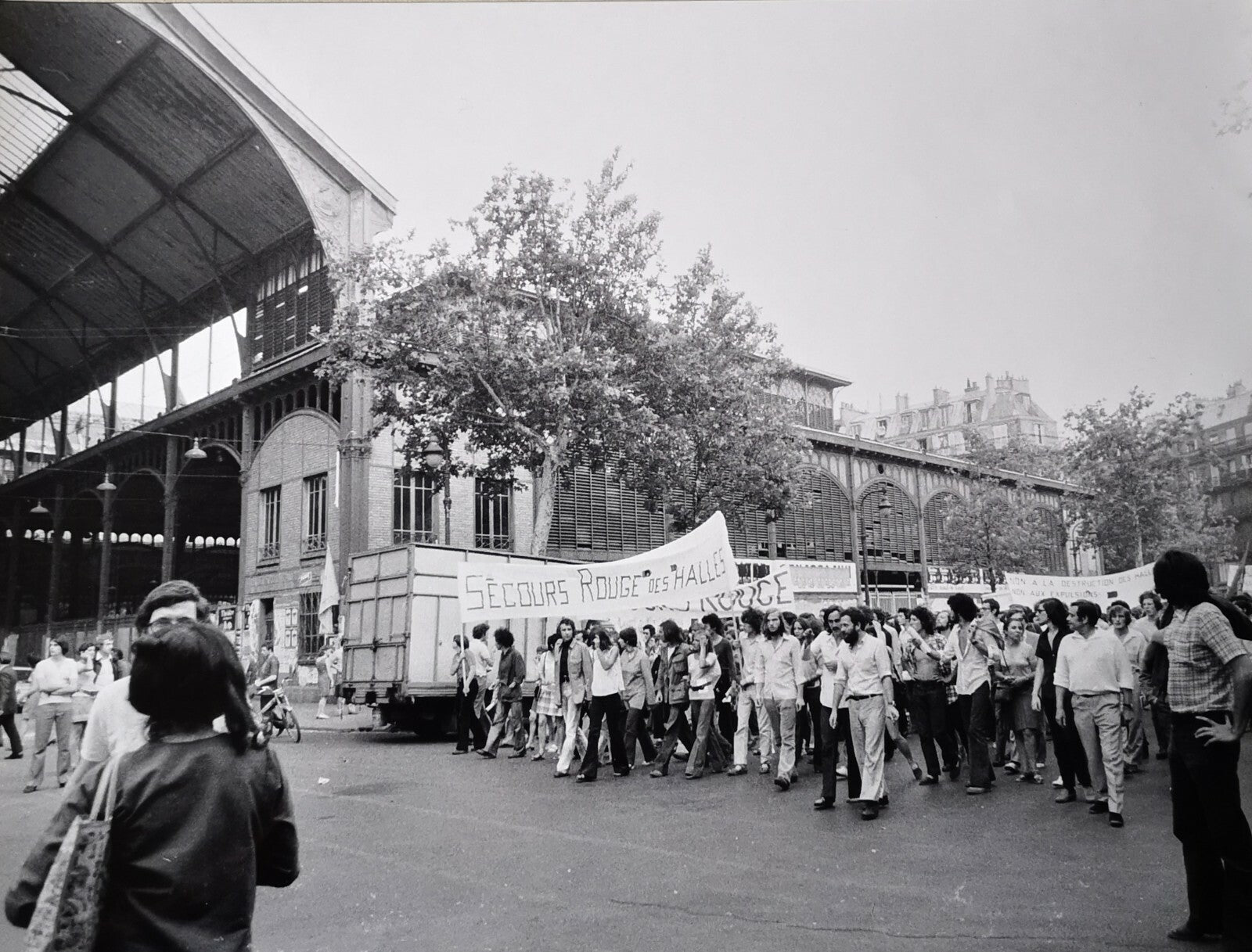 5 photo photographie  Quartier Halles vers 1970 avant destruction des Halles