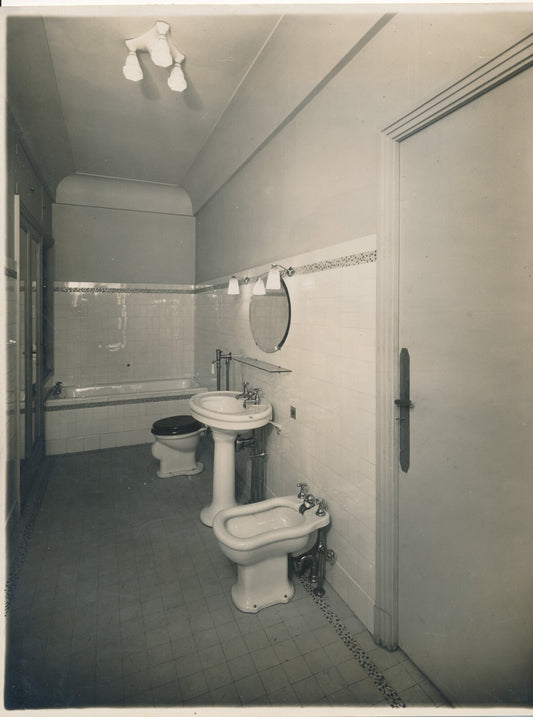 Design intérieur salle d eau photo photographie lavabo bidet baignoire v. 1930