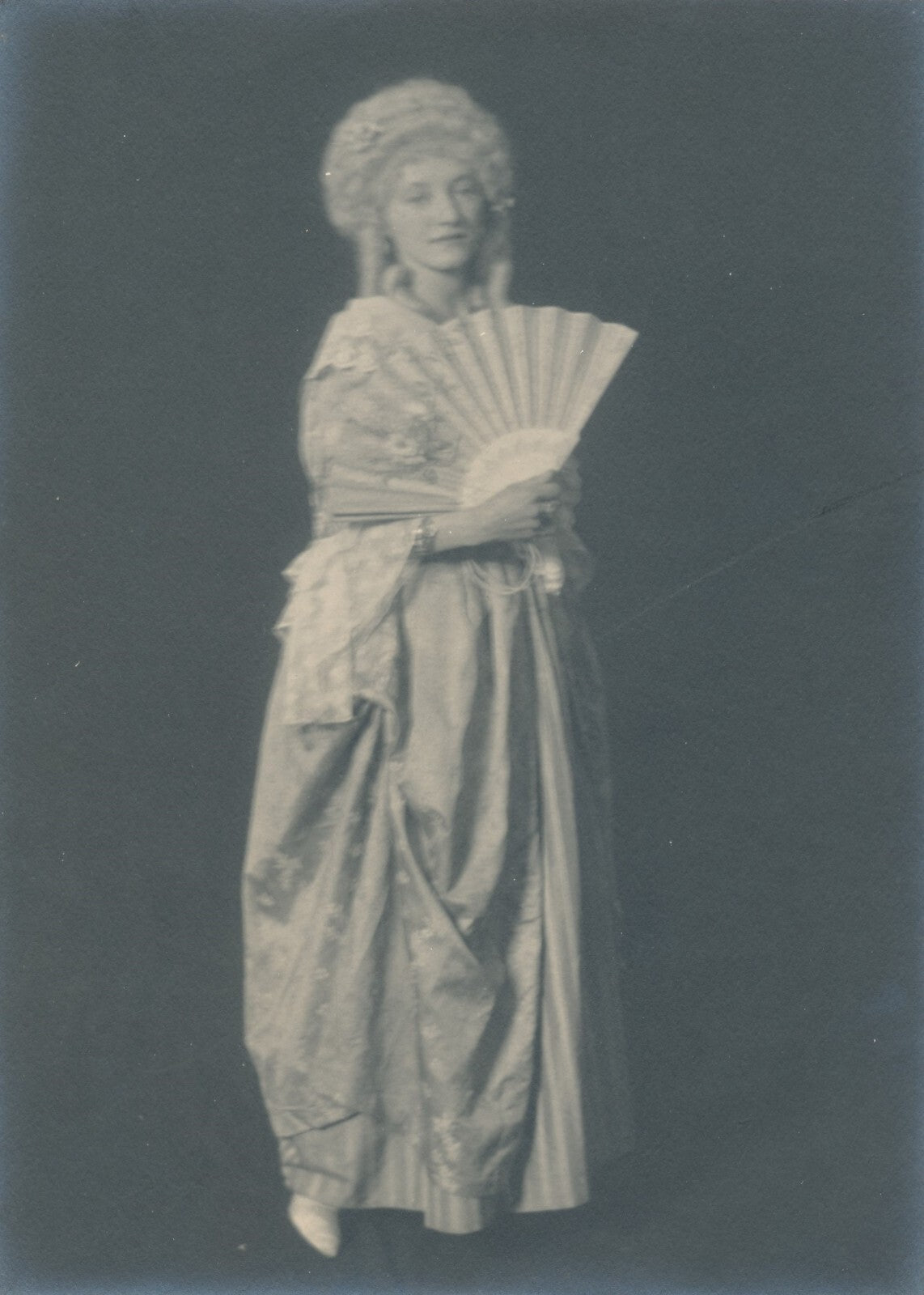 Actrice non identifiée  2 photos photographie époque v. 1900-1920 1 signée