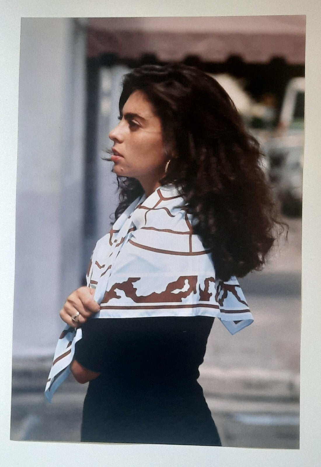 Mode publicité 2 tirages couleur photo photographie rue femme foulard