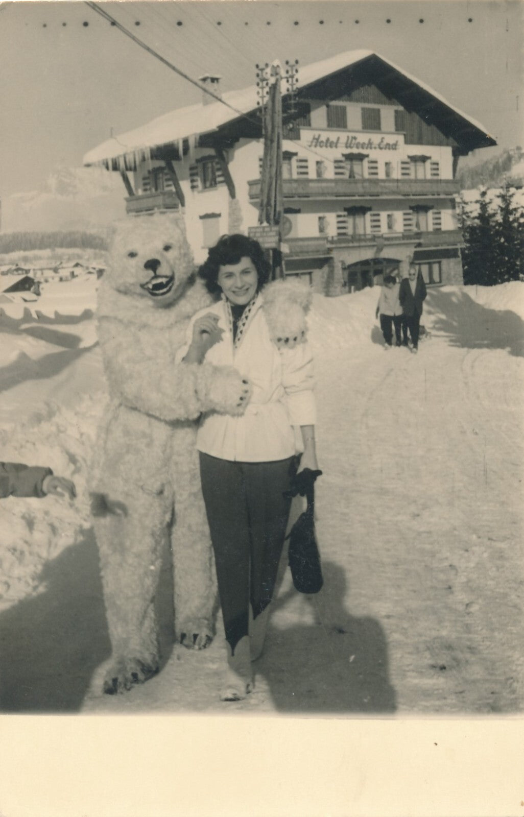 Hôtel week-end montages et neige ours bienvenue argentique époque v. 1950 photo