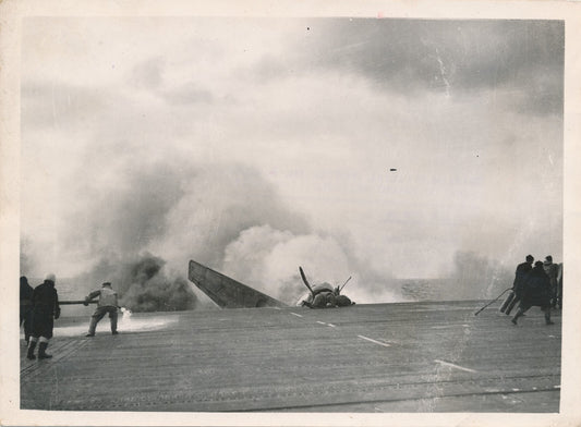 Accident appontage avion 1945, armée anglaise photo photographie presse