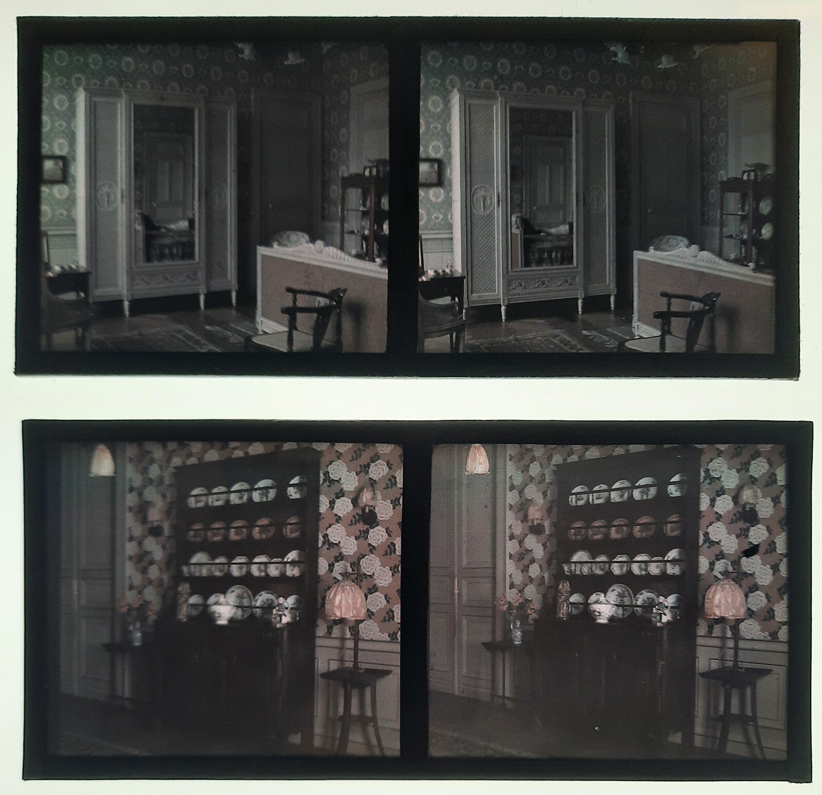 2 stéréo autochrome intérieur papier peint assiettes étagère v. 1910
