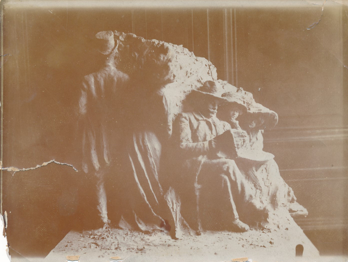 Suzanne de SAINTE-CROIX sculptrice, 33 tirages d'époque