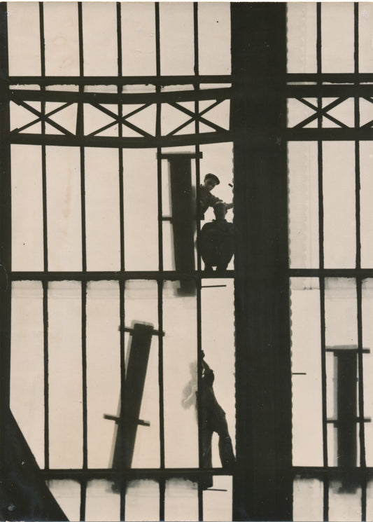 Changement de la verrerie du GrandPalais Paris  1954 photo photographie