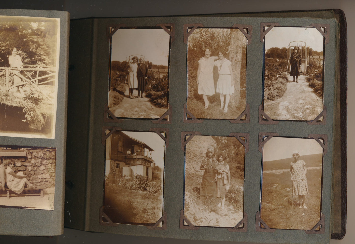 Bel album photo une jeune fille vers 1920 plus de 150 photographies "entre filles"