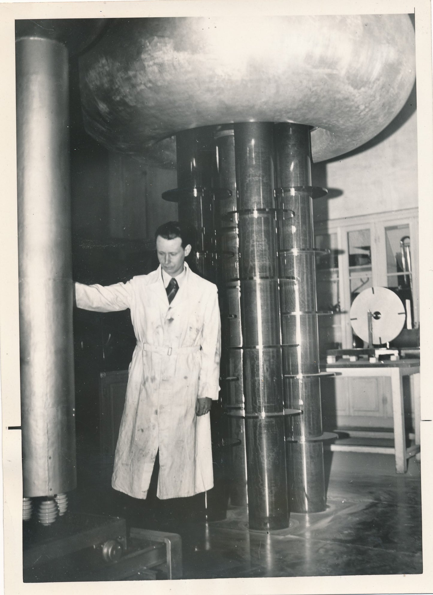 Jean Virgitti le rayon de la mort 2 000 000 de volts ! photo photographie 1941