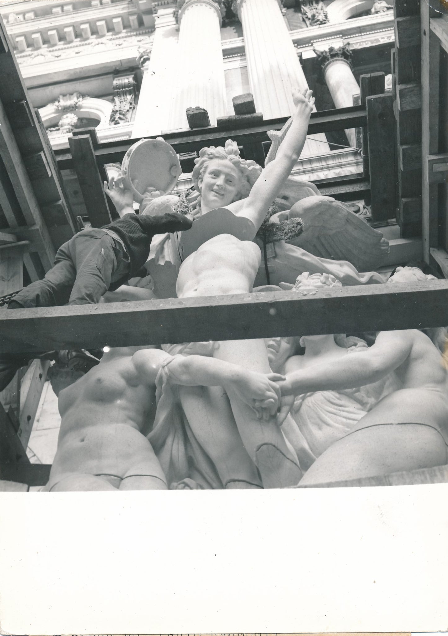 Le remplacement de La Danse Carpeaux à Opéra de Paris photo photographie