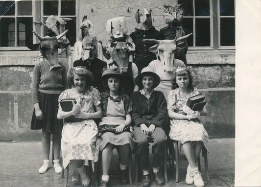 Carnaval école déguisement masque photo photographie v. 1960