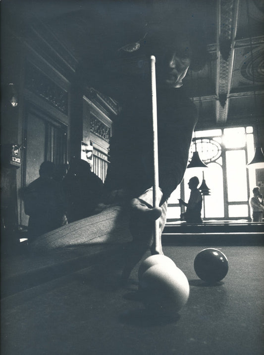 Le joueur de billard anonyme photo photographie époque v. 1970