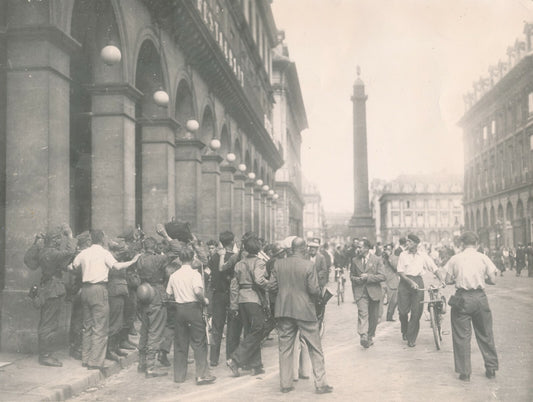 Libération de Paris août 1944 arrestation Allemands Vendôme photographie