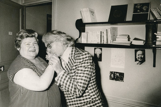 Manouche et Roger Peyrefitte, 1972 photo photographie sortie livre époque