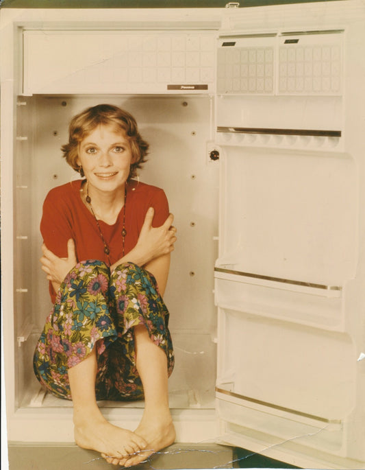 Mia Farrow par Sam Levin photographie argentique couleur époque vintage