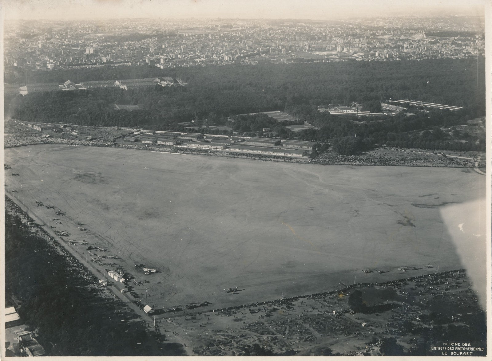 vue aérienne photo argentique époque années 1940 photo