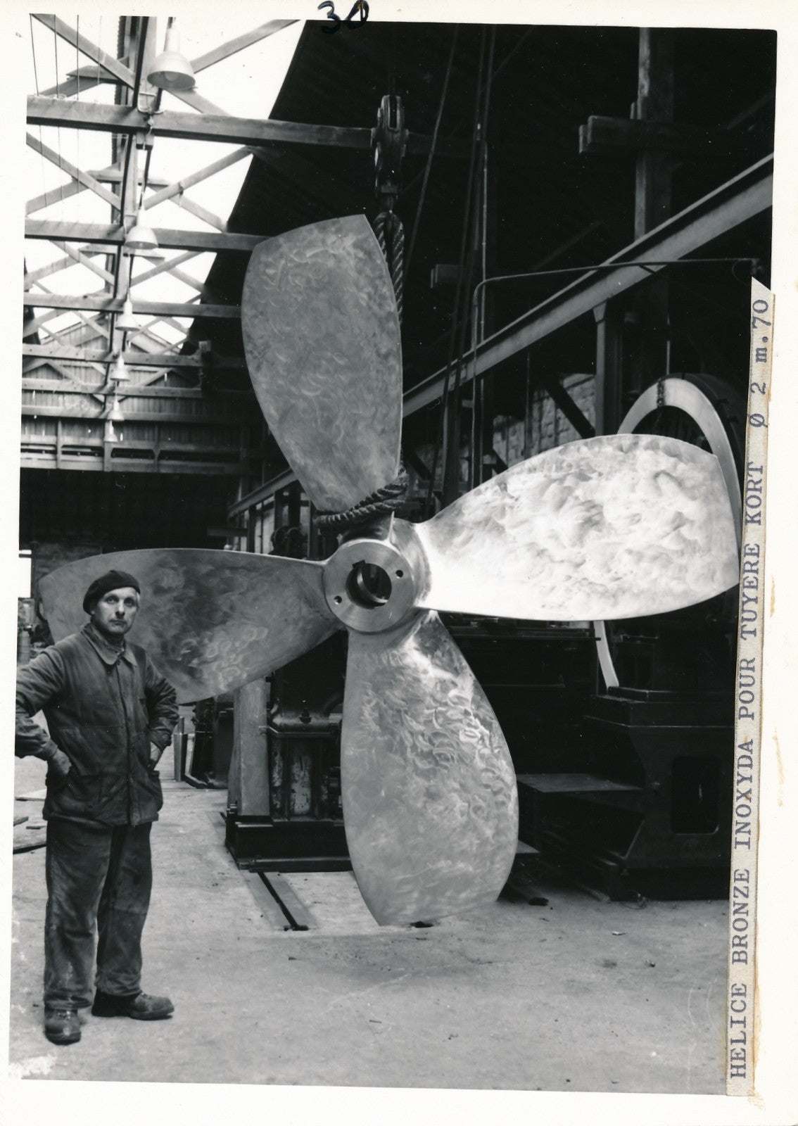 photo 12 Photographies hélice construction façonnage industrie Lot chalutier