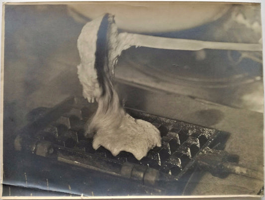 Photographie photo gaufre travail tirage argentique biscuit époque