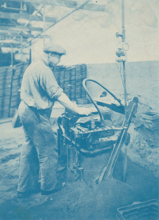 Ouvrier au travail photo photographie cyanotype 1900 machine industrie
