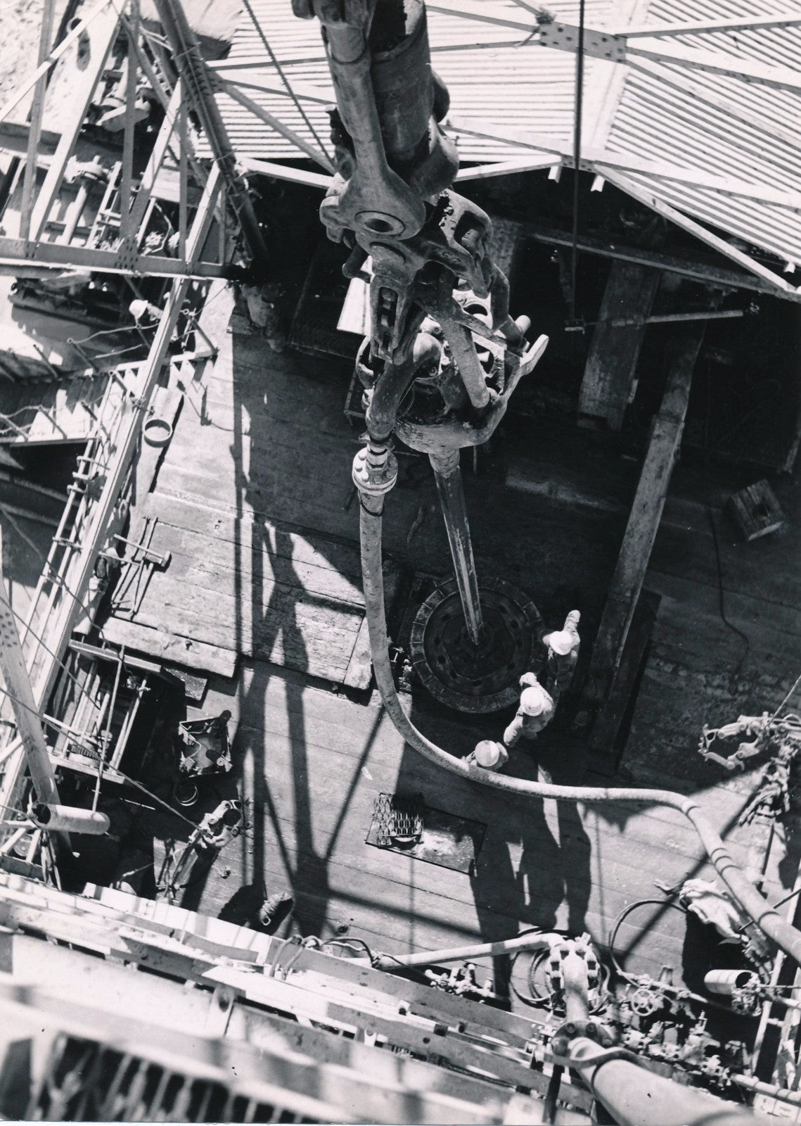 Forage pétrole photographie argentique d'époque v. 1960 photo ouvrier