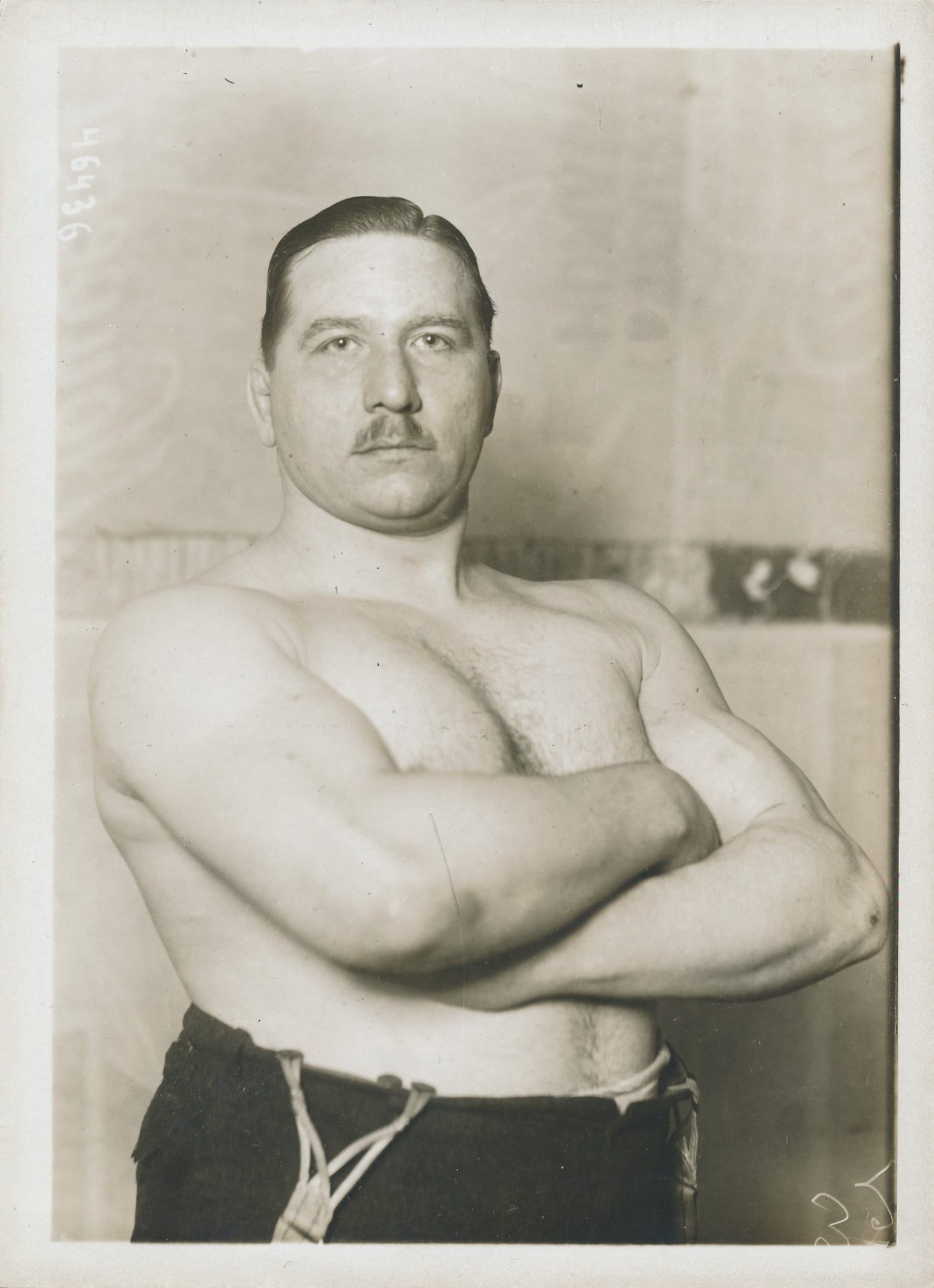 lutteur lutte photo photographie époque v. 1920 muscle sport torse nu